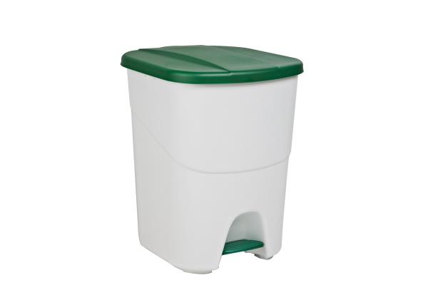 Plastový odpadkový koš se zeleným víkem
